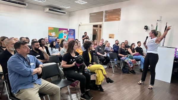 Relacionamento e vendas: palestra do Café com Associados ACIANF ensina como se conectar com o seu cliente 